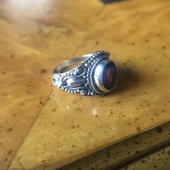 Natural Red Garnet Sterling Silver Solitaire Ring Size 6 - Picture 4 of 8